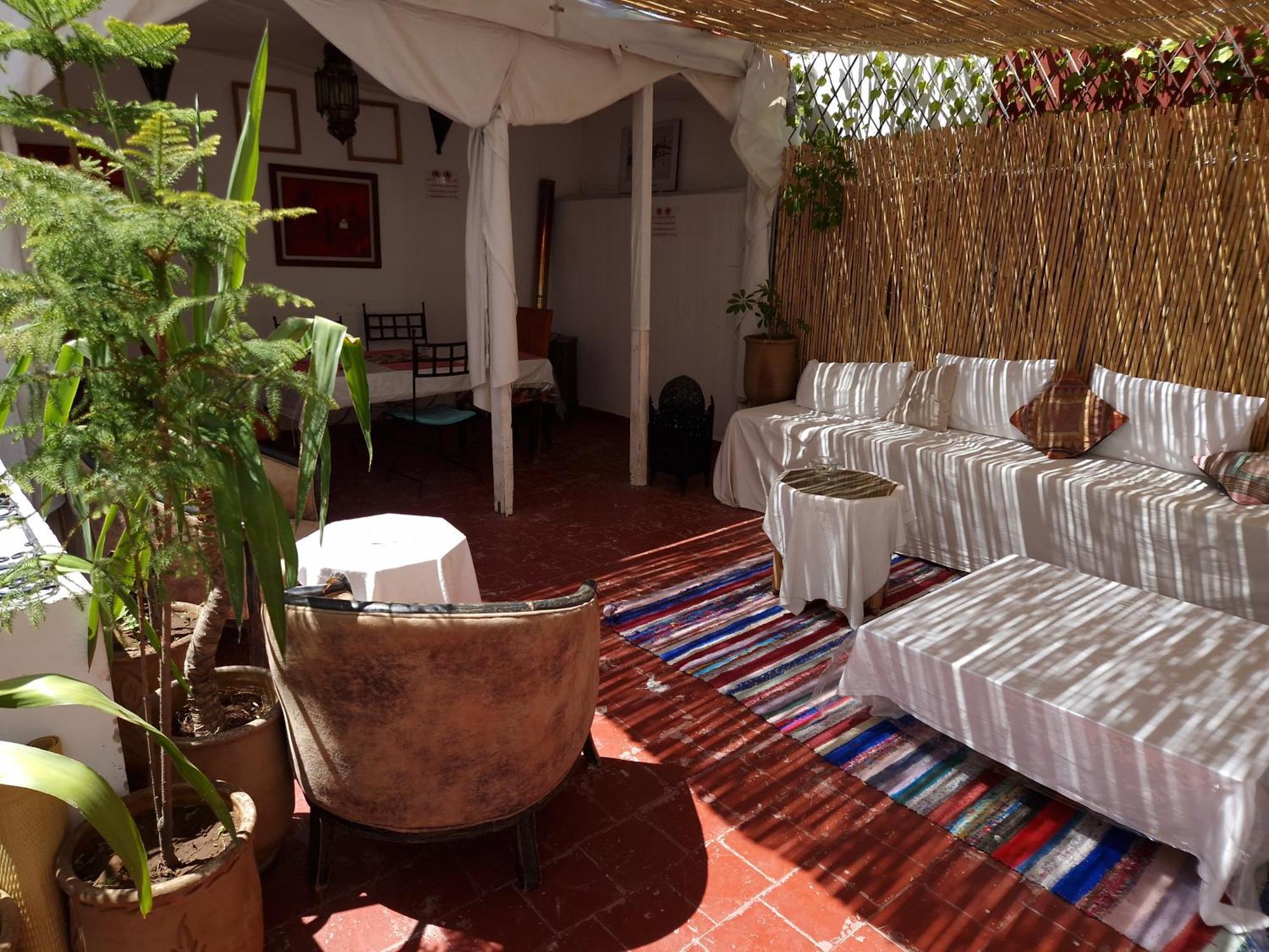 Hostel Banana Tangier Exterior photo